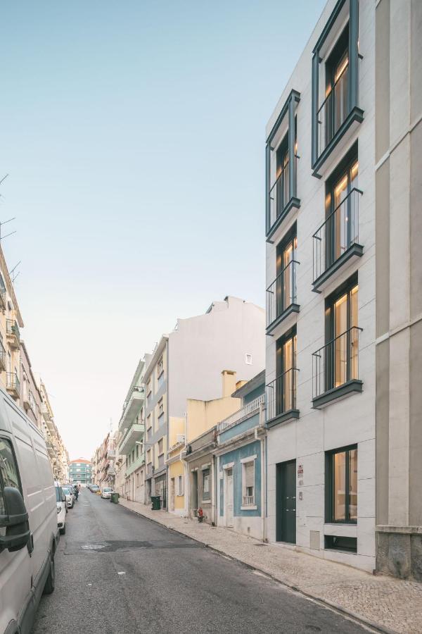 Stupendo- Two Rooms, Patio With Refreshing Pond-Center-Air Conditioning-Free Park Lisboa Eksteriør billede