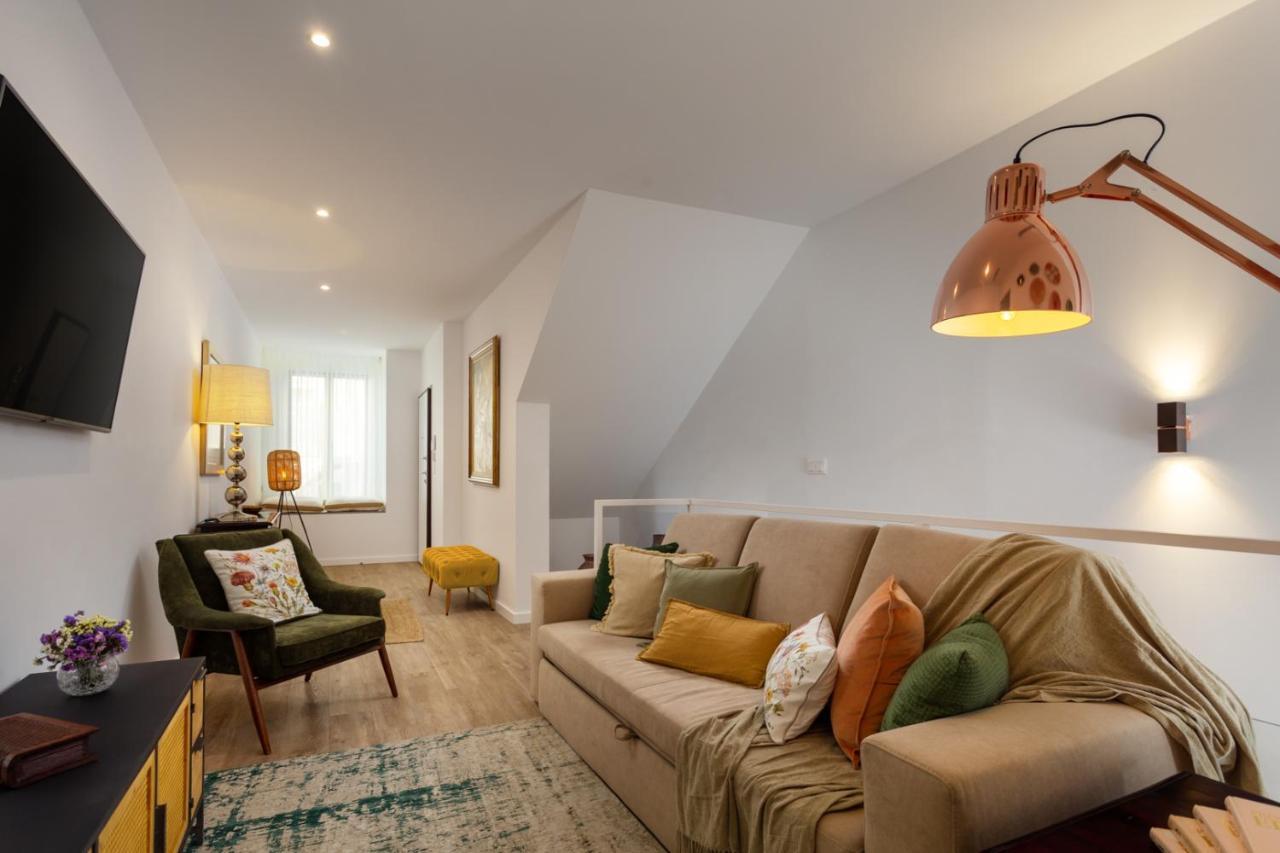 Stupendo- Two Rooms, Patio With Refreshing Pond-Center-Air Conditioning-Free Park Lisboa Eksteriør billede