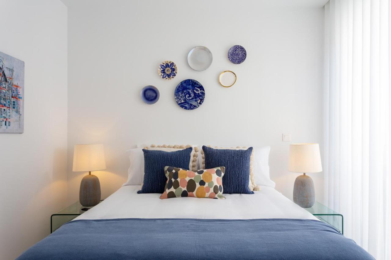 Stupendo- Two Rooms, Patio With Refreshing Pond-Center-Air Conditioning-Free Park Lisboa Eksteriør billede