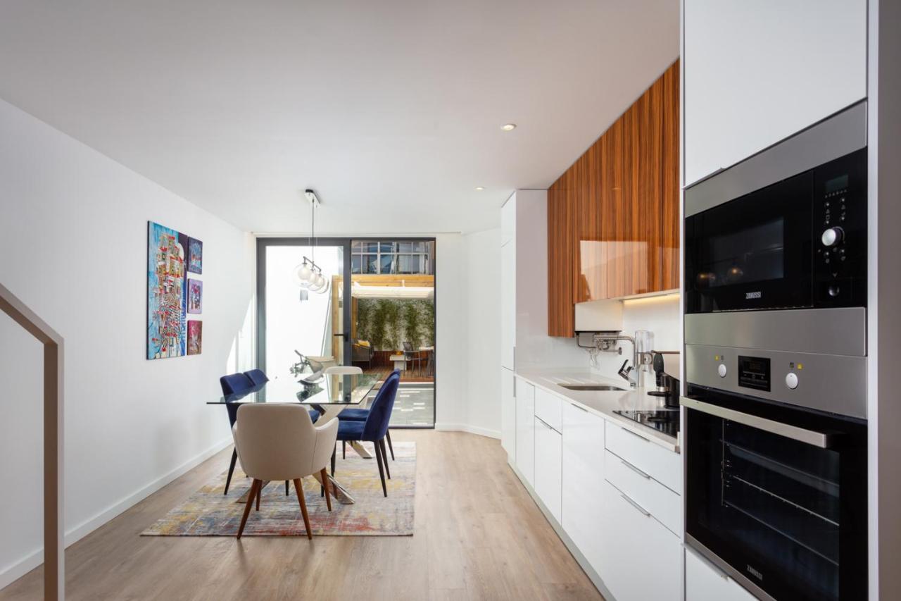 Stupendo- Two Rooms, Patio With Refreshing Pond-Center-Air Conditioning-Free Park Lisboa Eksteriør billede