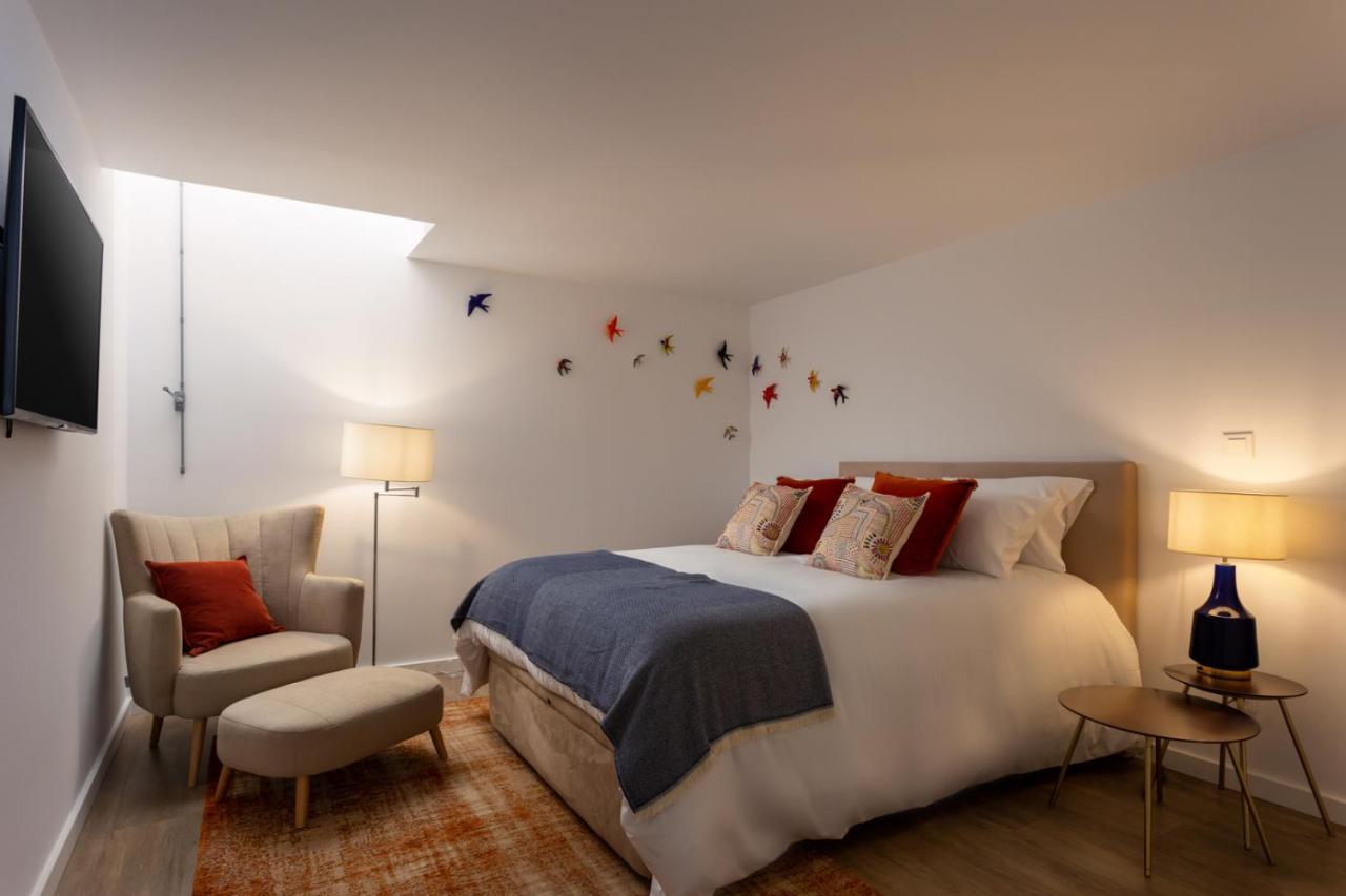 Stupendo- Two Rooms, Patio With Refreshing Pond-Center-Air Conditioning-Free Park Lisboa Eksteriør billede