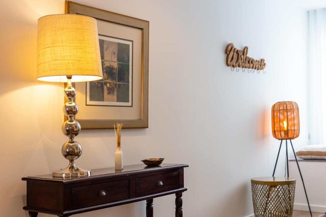 Stupendo- Two Rooms, Patio With Refreshing Pond-Center-Air Conditioning-Free Park Lisboa Eksteriør billede